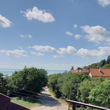 Malibu Apartment Balaton North Balatonalmadi Bagian luar foto
