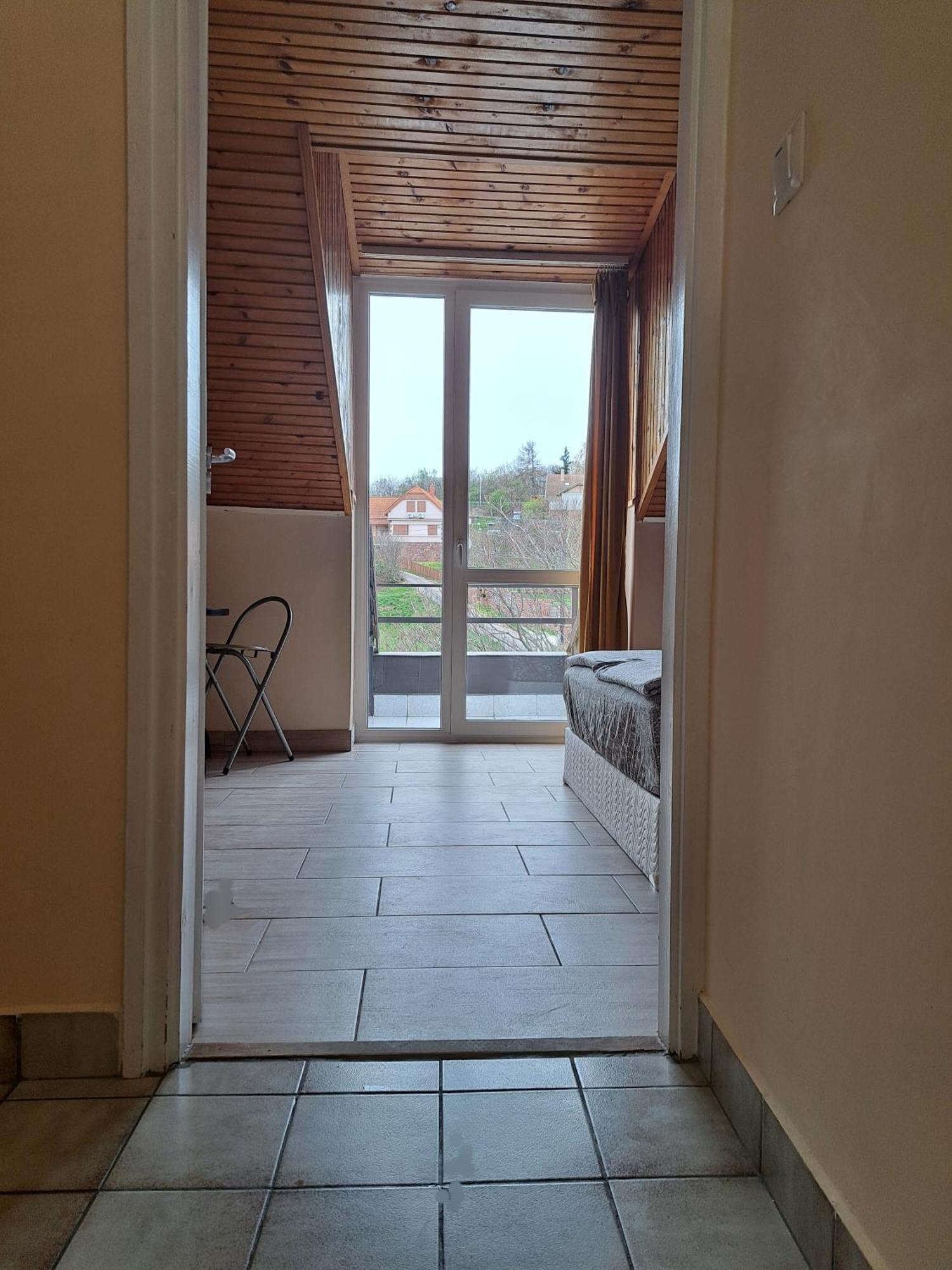 Malibu Apartment Balaton North Balatonalmadi Bagian luar foto